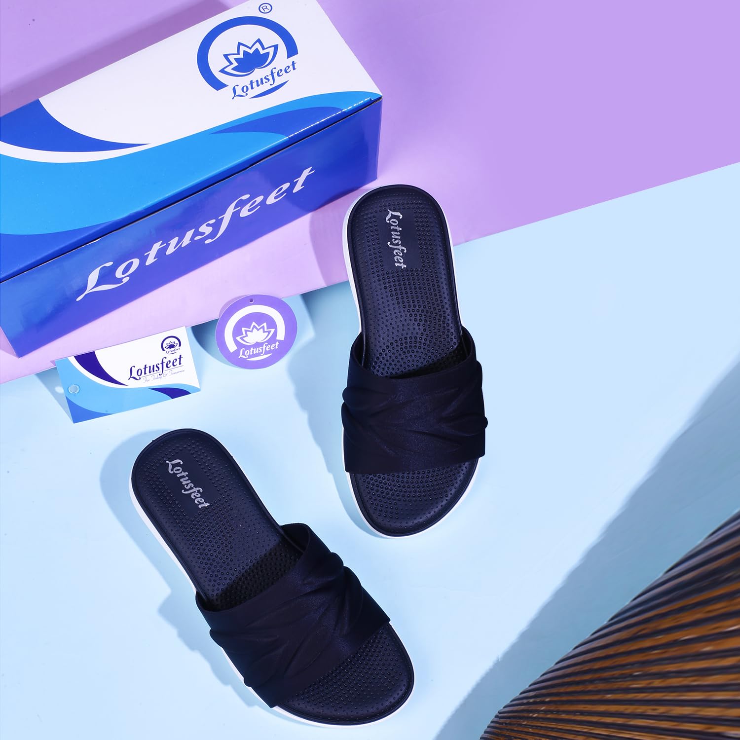 Lotusfeet Women Beach Flip Flop TC 0162