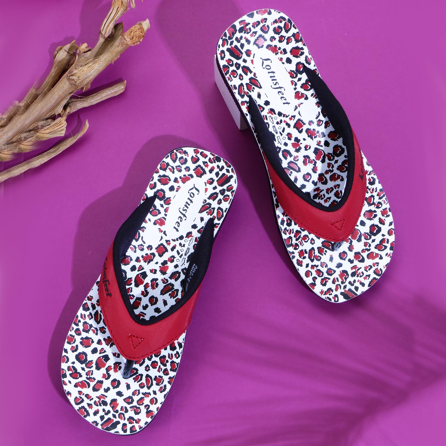 Lotusfeet Women Arch Support Chappal LF 0846